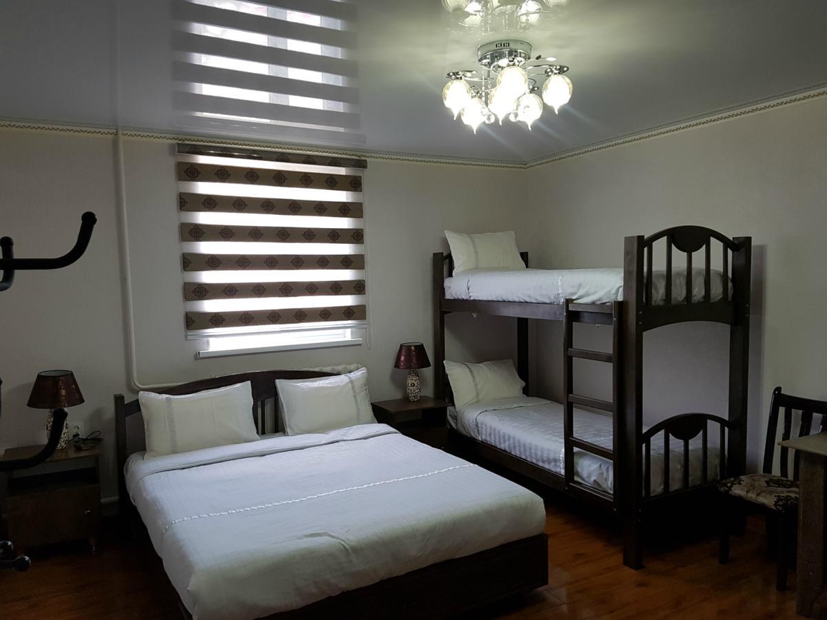 Datka Guest House Naryn Екстериор снимка