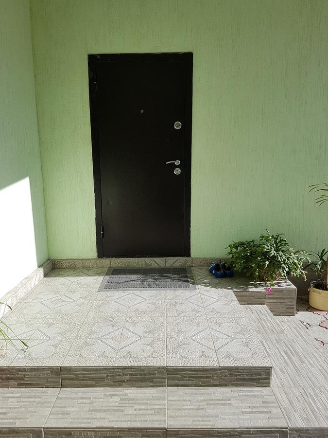 Datka Guest House Naryn Екстериор снимка