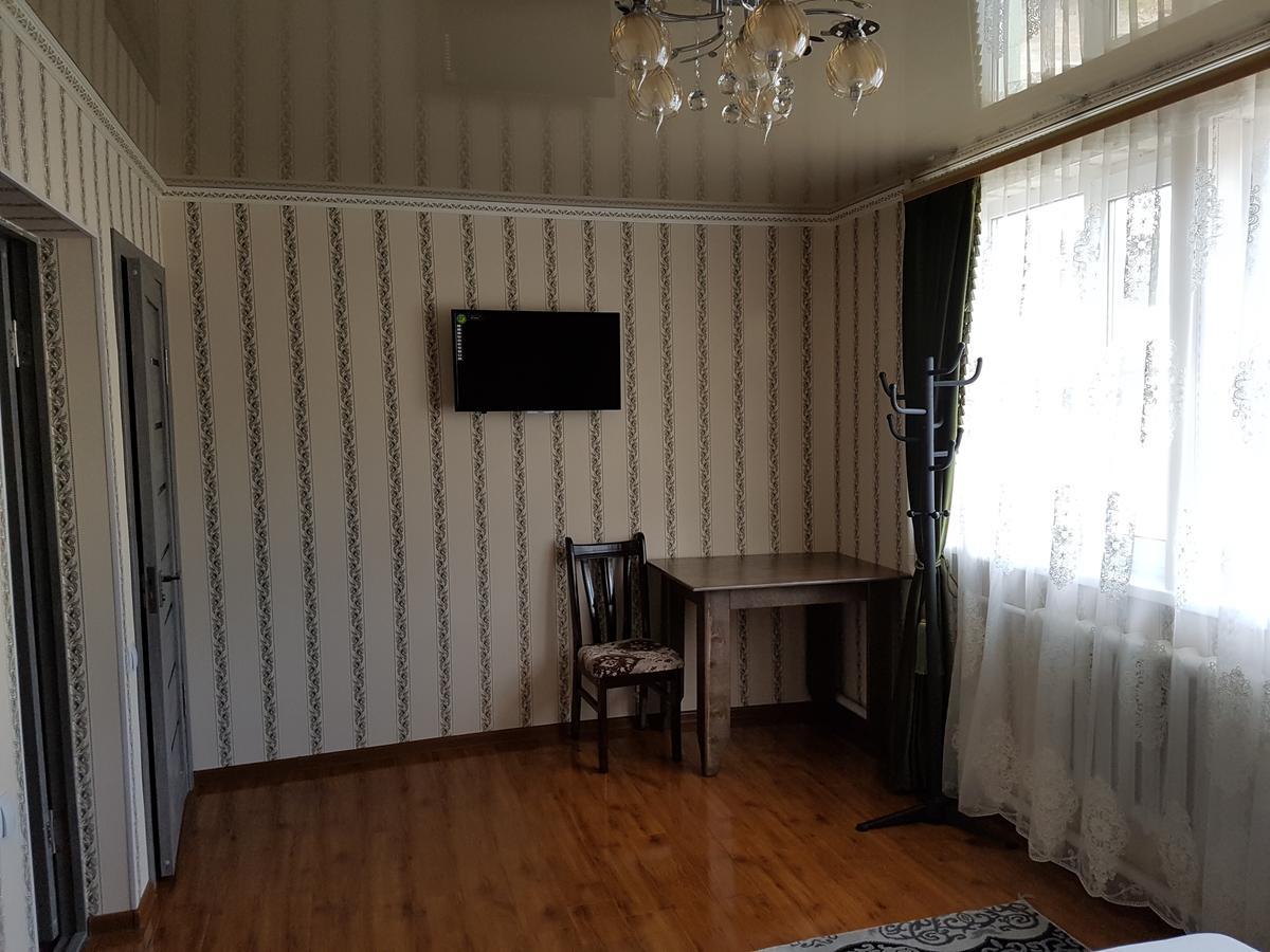 Datka Guest House Naryn Екстериор снимка