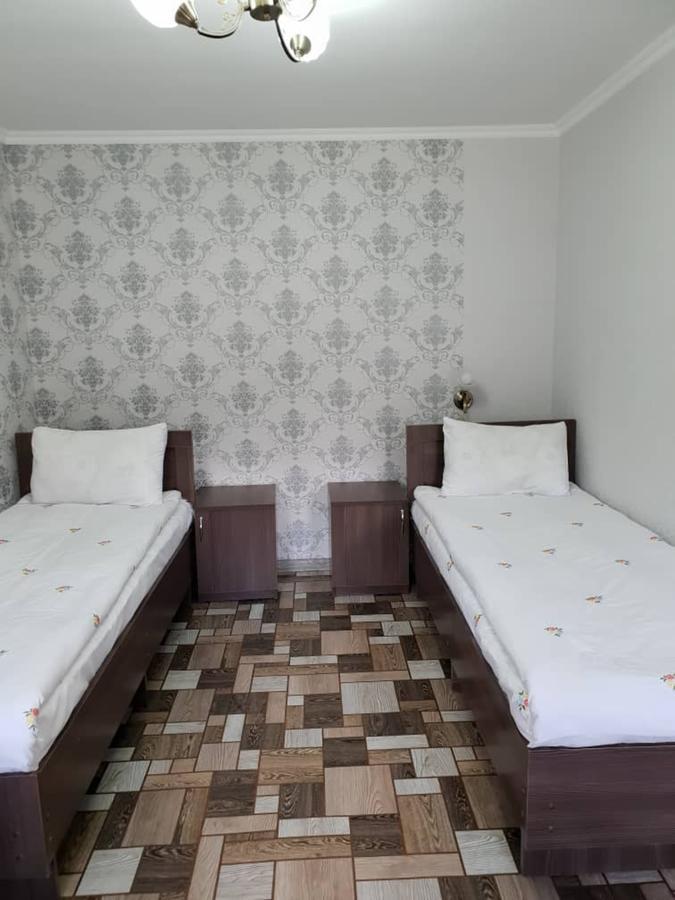 Datka Guest House Naryn Екстериор снимка