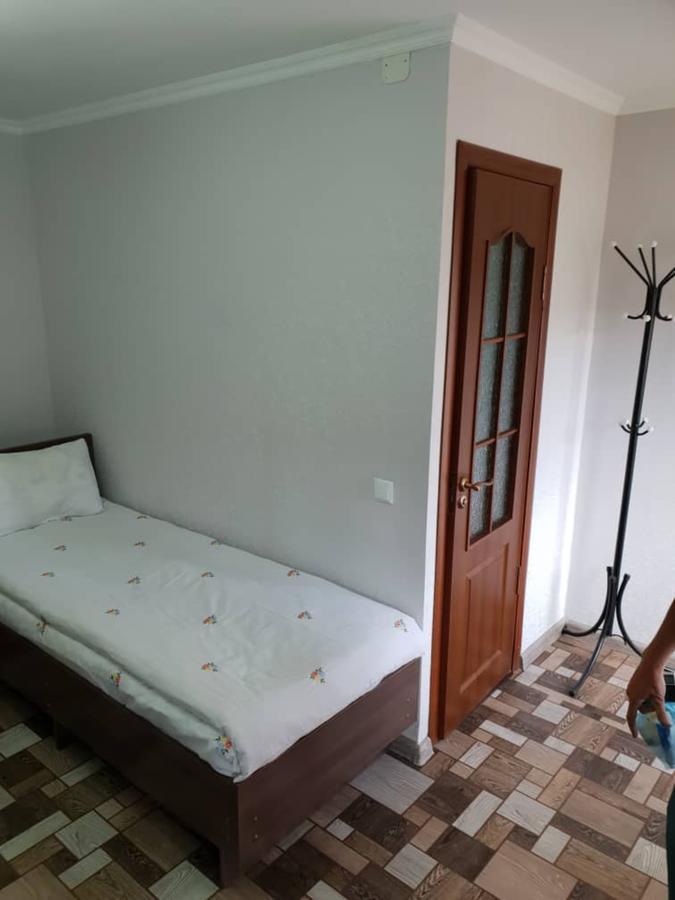 Datka Guest House Naryn Екстериор снимка